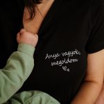 Anya vagyok, megoldom - póló több színben - KÉSZLET