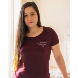 Színes női póló - bordó